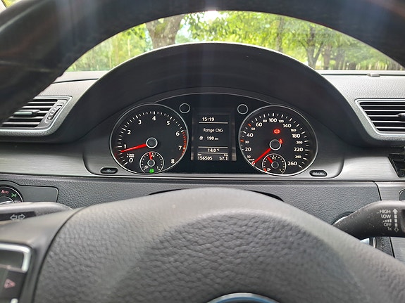 Volkswagen Passat 10 of 11