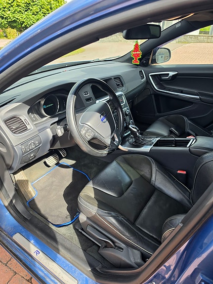 Volvo V60 6 of 12