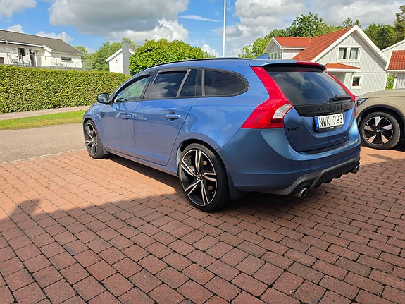 Volvo V60 3 of 12