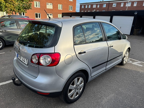 Volkswagen Golf Plus 2 of 8