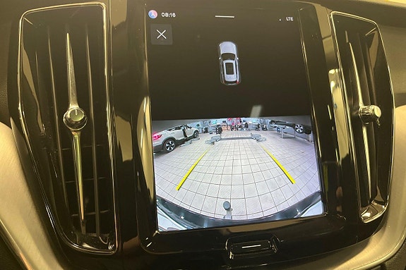 Volvo XC60 18 of 27
