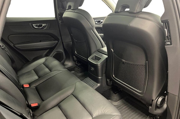 Volvo XC60 23 of 27
