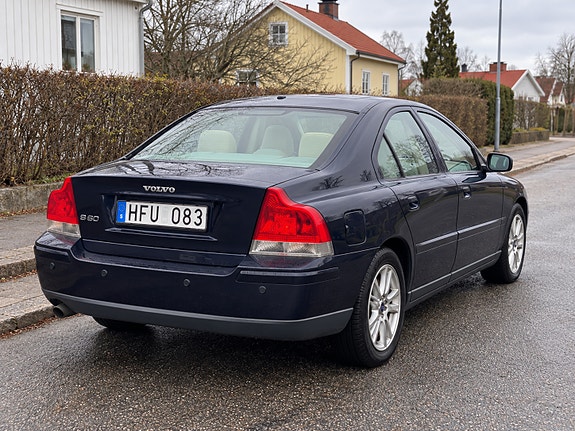 Volvo S60 3 of 7