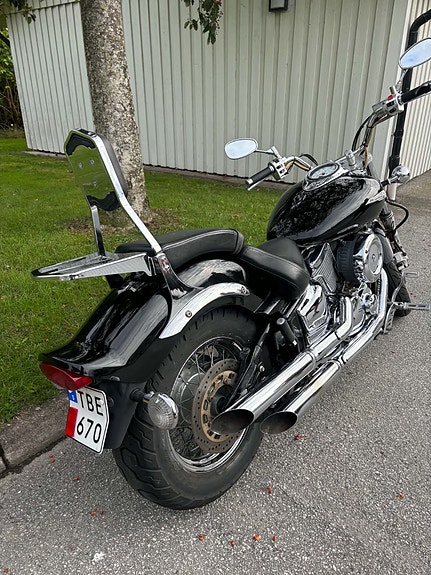 Yamaha XVS1100A 2 of 4