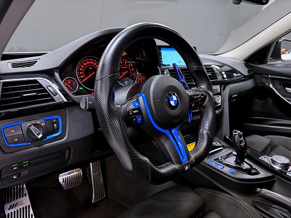 BMW 330e 12 of 22