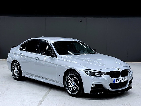 BMW 330e 20 of 22