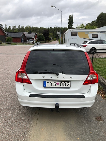 Volvo V70 12 of 21