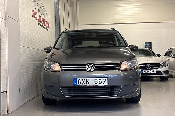 Volkswagen Touran 3 of 26