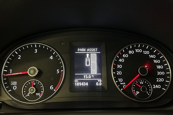 Volkswagen Touran 26 of 26