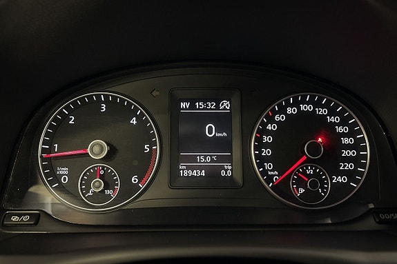 Volkswagen Touran 21 of 26
