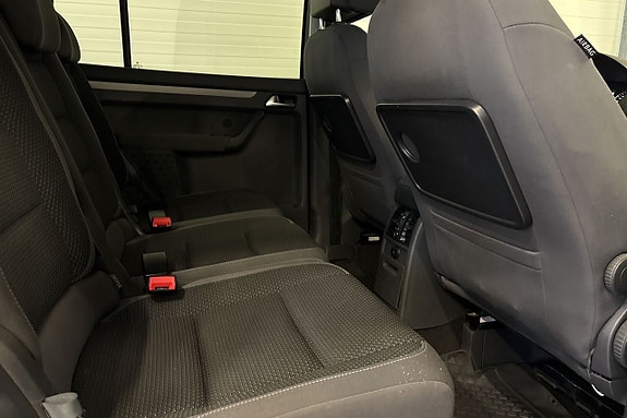 Volkswagen Touran 15 of 26