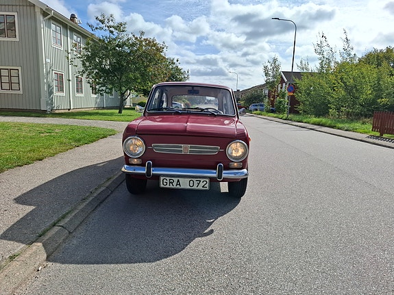 Fiat 850 4 of 8