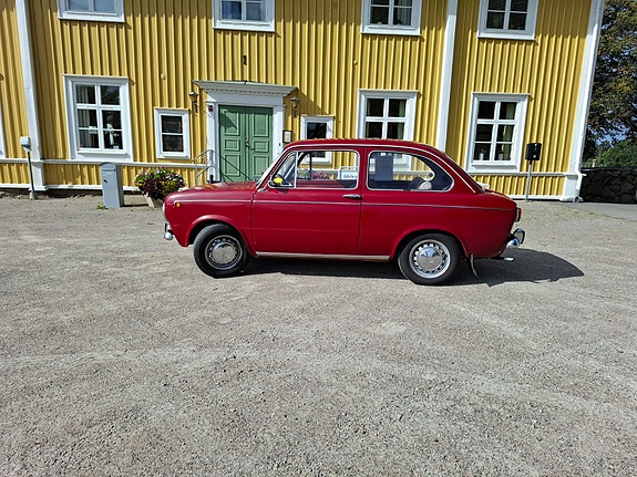 Fiat 850 5 of 8