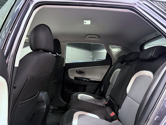 Kia Ceed 9 of 19