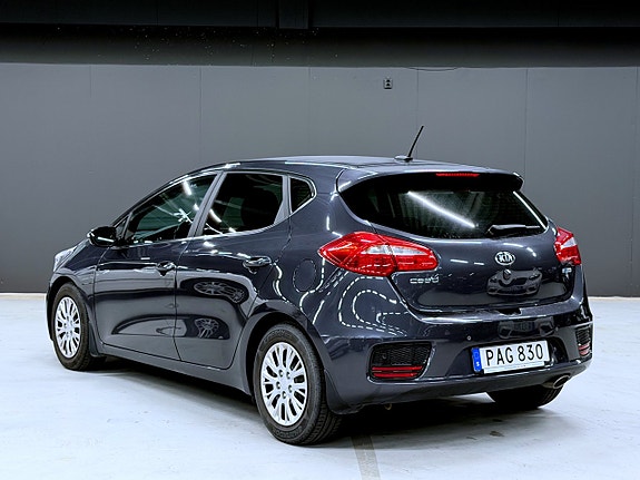 Kia Ceed 2 of 19