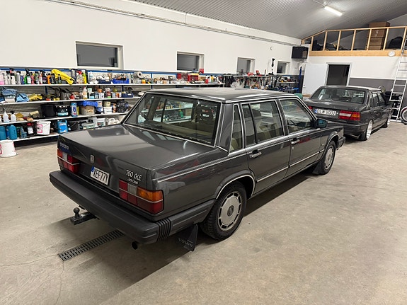 Volvo 760 4 of 22