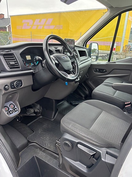 Ford Transit 5 of 18