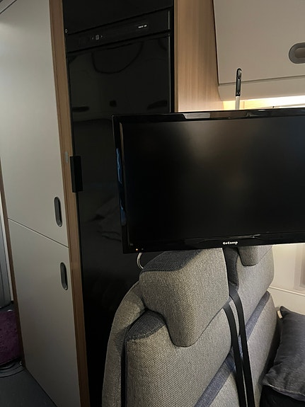 Sun Living S70 DF 3 of 6