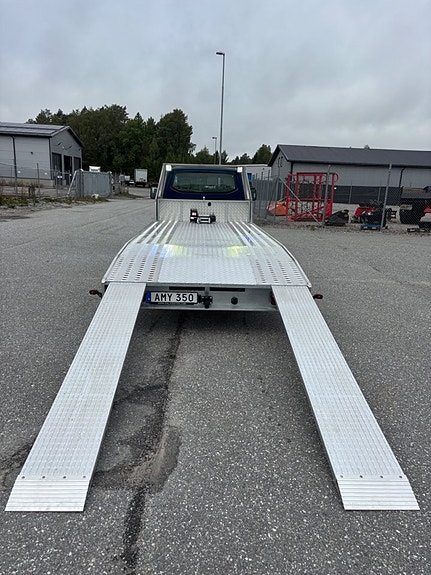 Volkswagen Transporter 13 of 21