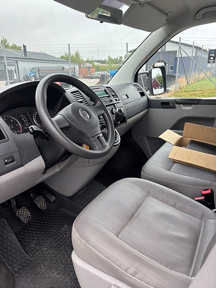 Volkswagen Transporter 5 of 21