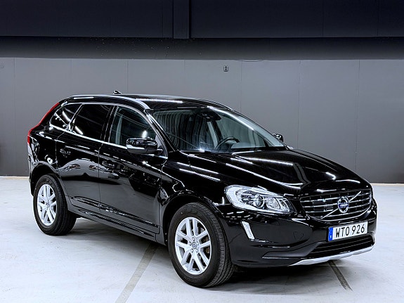 Volvo XC60 5 of 17