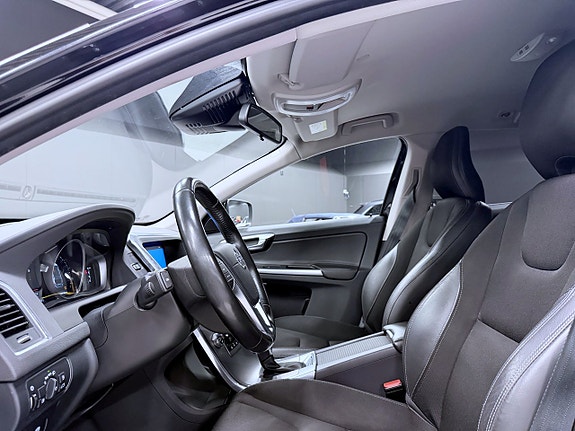 Volvo XC60 4 of 17