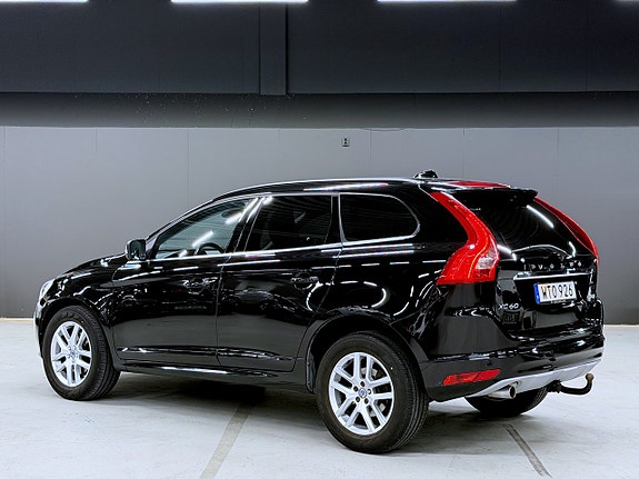 Volvo XC60 14 of 17