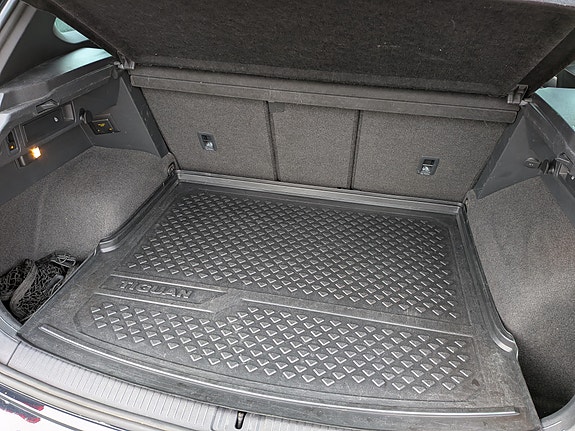 Volkswagen Tiguan 7 of 9