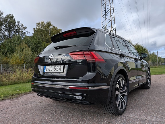 Volkswagen Tiguan 2 of 9