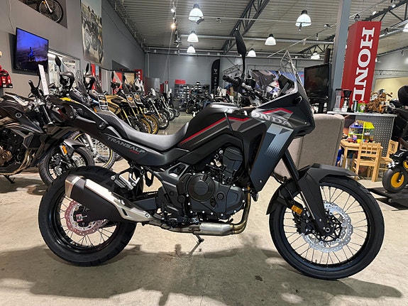 Honda XL750 Transalp 2 of 12
