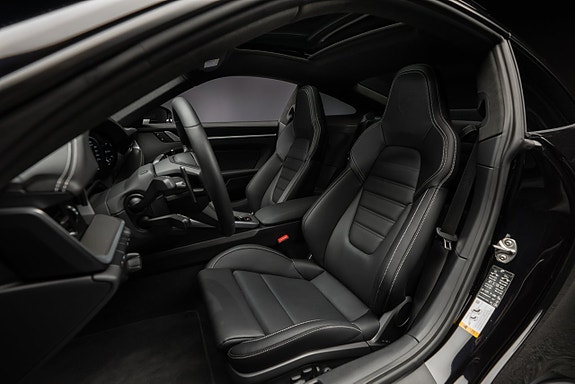 Porsche 911 Turbo S 7 of 14