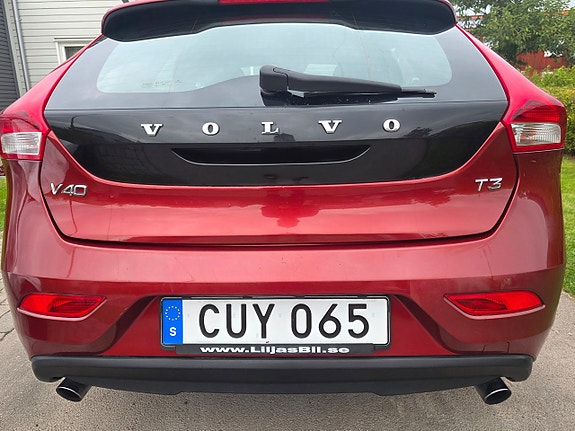 Volvo V40 4 of 30