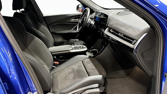 BMW X1 3 of 9