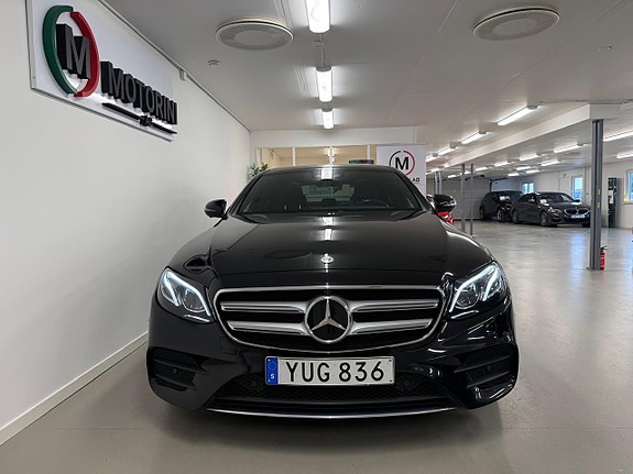 Mercedes-Benz E220 d 2 of 27