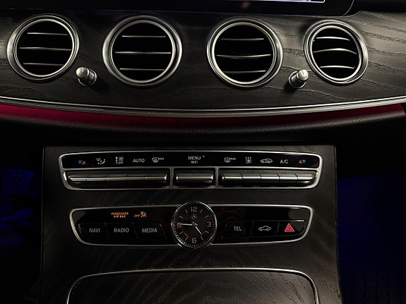 Mercedes-Benz E220 d 25 of 27