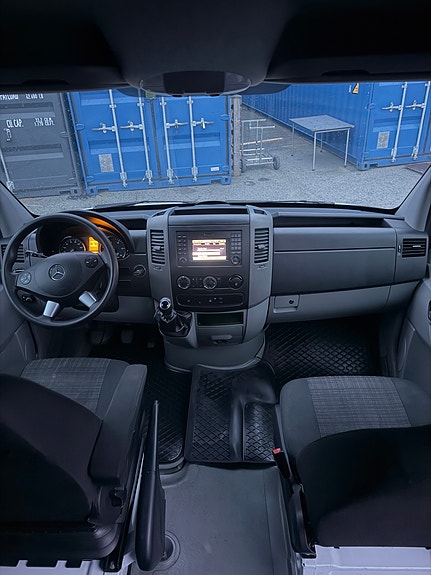 Mercedes-Benz Sprinter 316 11 of 16