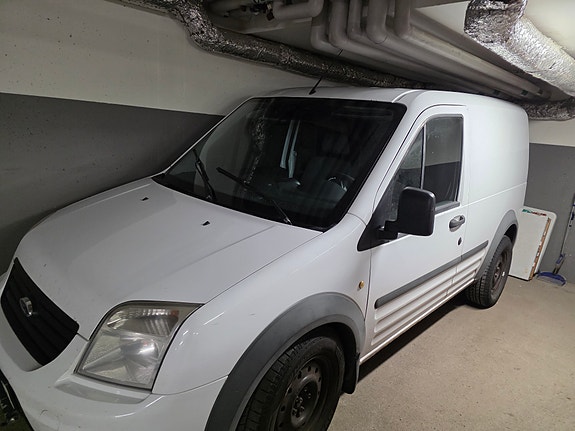 Ford Transit Connect 6 of 6