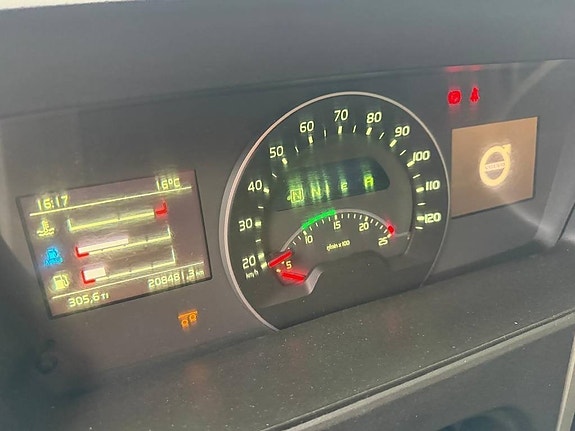 Volvo FM 6*2  Lågmilare 6 of 8