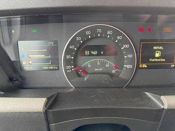 Volvo FH 4X2 5 of 12