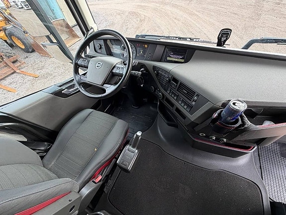 Volvo FH 4X2 6 of 12