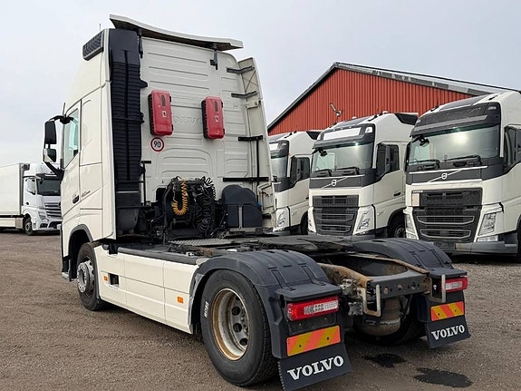 Volvo FH 4X2 4 of 12