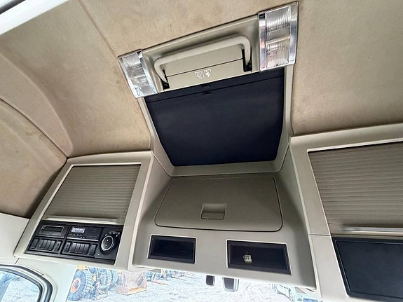 Volvo FH 4X2 10 of 12