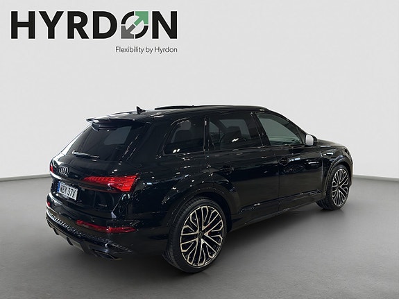 Audi Q7 4 of 19
