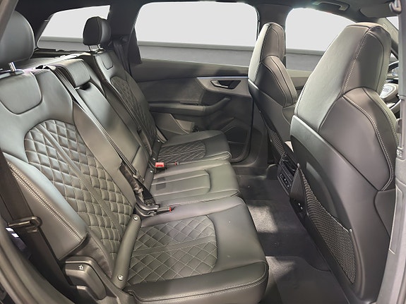 Audi Q7 14 of 19