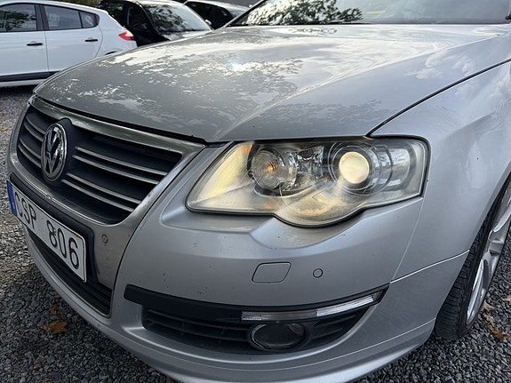 Volkswagen Passat 9 of 19