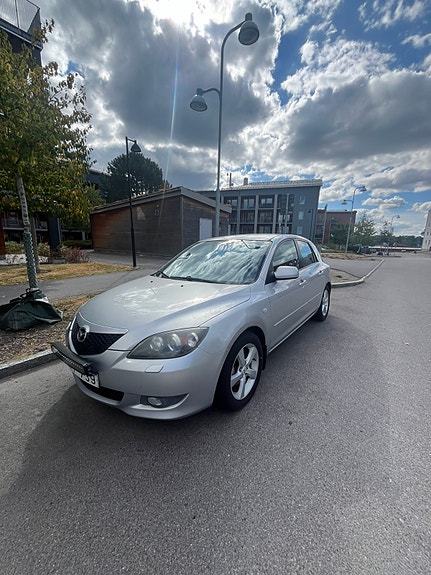 Mazda 3 2 of 9