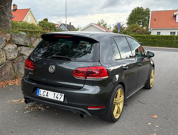 Volkswagen Golf VI 4 of 9