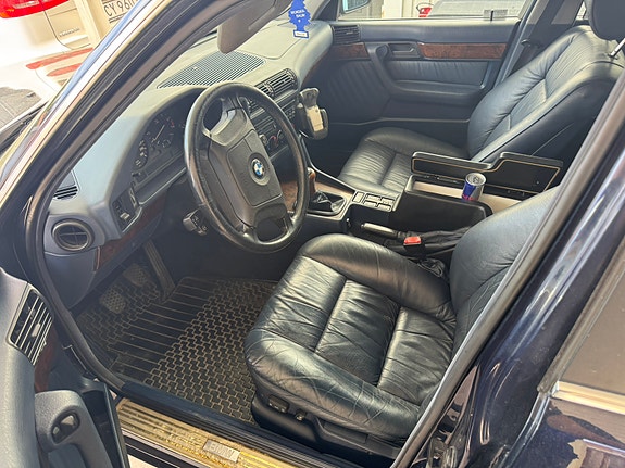BMW 525iX 9 of 10