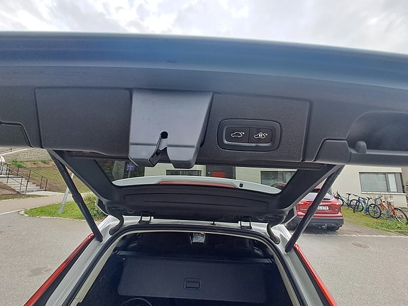 Volvo XC60 5 of 7