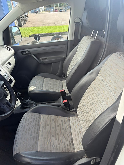 Volkswagen Caddy 9 of 16